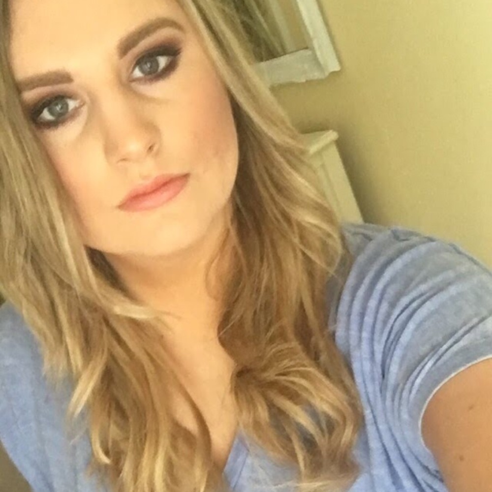 Meet your Posher, Kaleigh